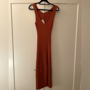 Midi burnt orange dress w/ back cutout